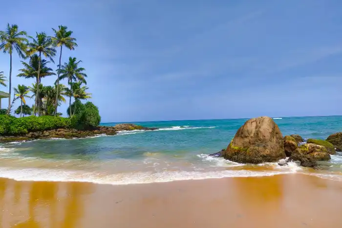Is it worth going to Sri Lanka now &ndash; tropical beach and coastline
